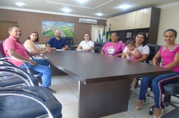 Prefeitura Municipal de Sabáudia fornece transporte para equoterapia