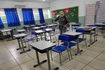 Escolas passam por desinfecção em Sabáudia