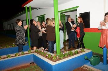 Sabáudia ganha CMEI e homenageia Professora