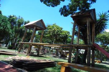 Playground é desativado na Praça do América Sabóia