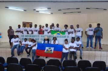 Imigrantes celebram Dia da Bandeira do Haiti