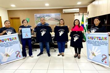 GAPPTEAS ENTREGA CAMISETAS PARA AUTORIDADES