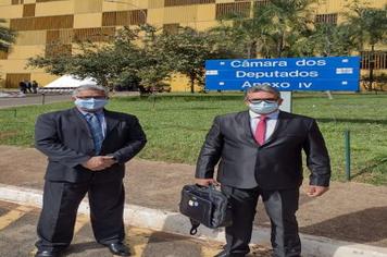 Prefeito Moises viaja até Brasília em busca de recursos