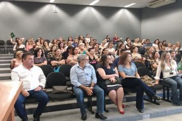 Secretaria de Educação Municipal de Sabáudia participa de capacitação