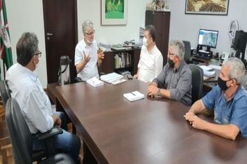 Moises e Secretários visitam SEAB em busca de projetos