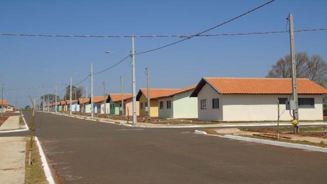 Chaves da casa própria são entregues a 163 famílias de Sabáudia