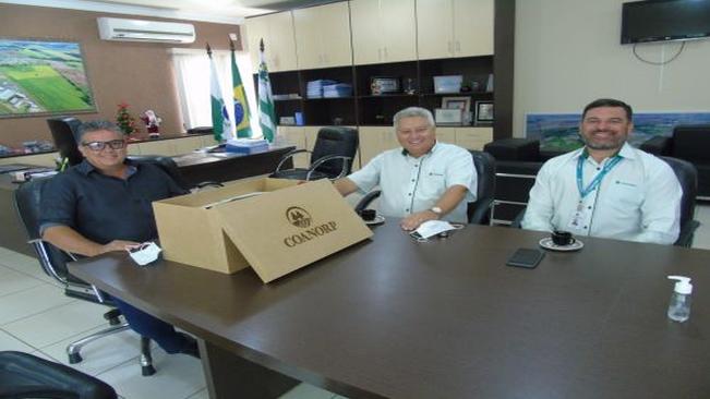 Cooperativistas visitam prefeito