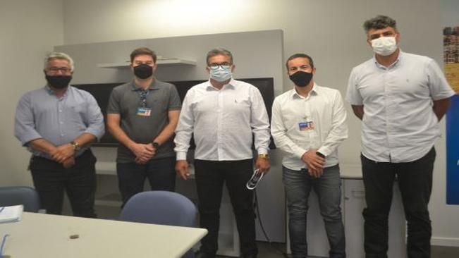 Prefeito Moises participa de reuniões em Londrina