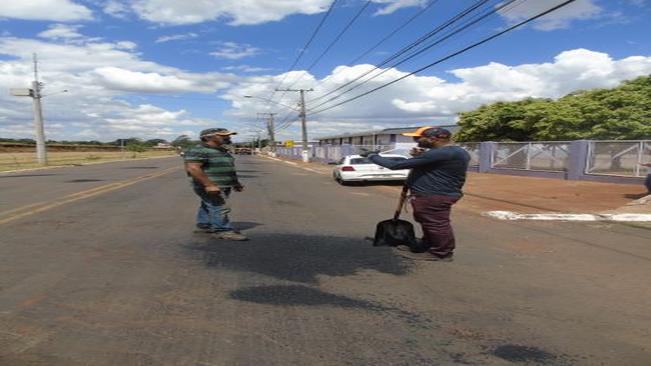 Operação tapa-buraco é retomada em Sabáudia