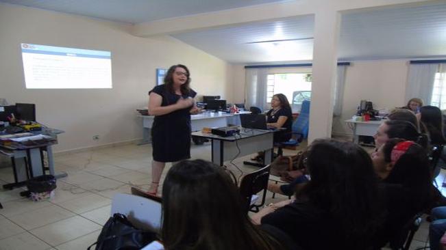 Professores da educação infantil participam de mais um curso