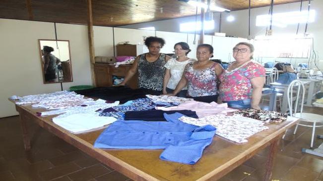 Oficinas do CRAS produzem materiais