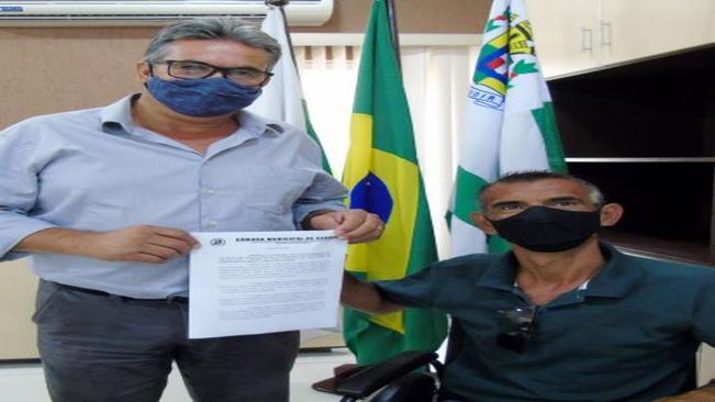 Moises recebe projeto sobre criação de Guarda Mirim