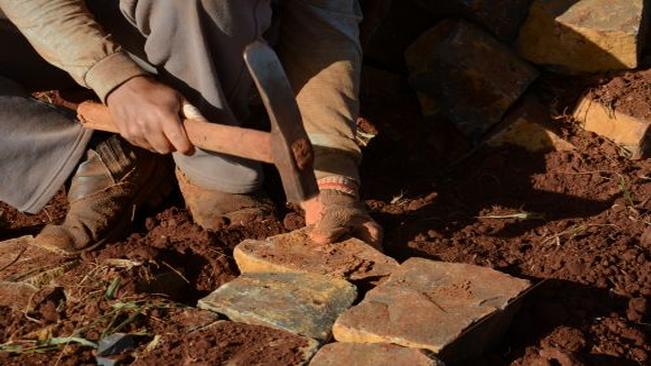 OBRA DA ESTRADA RURAL DA CASTANHA É RETOMADA